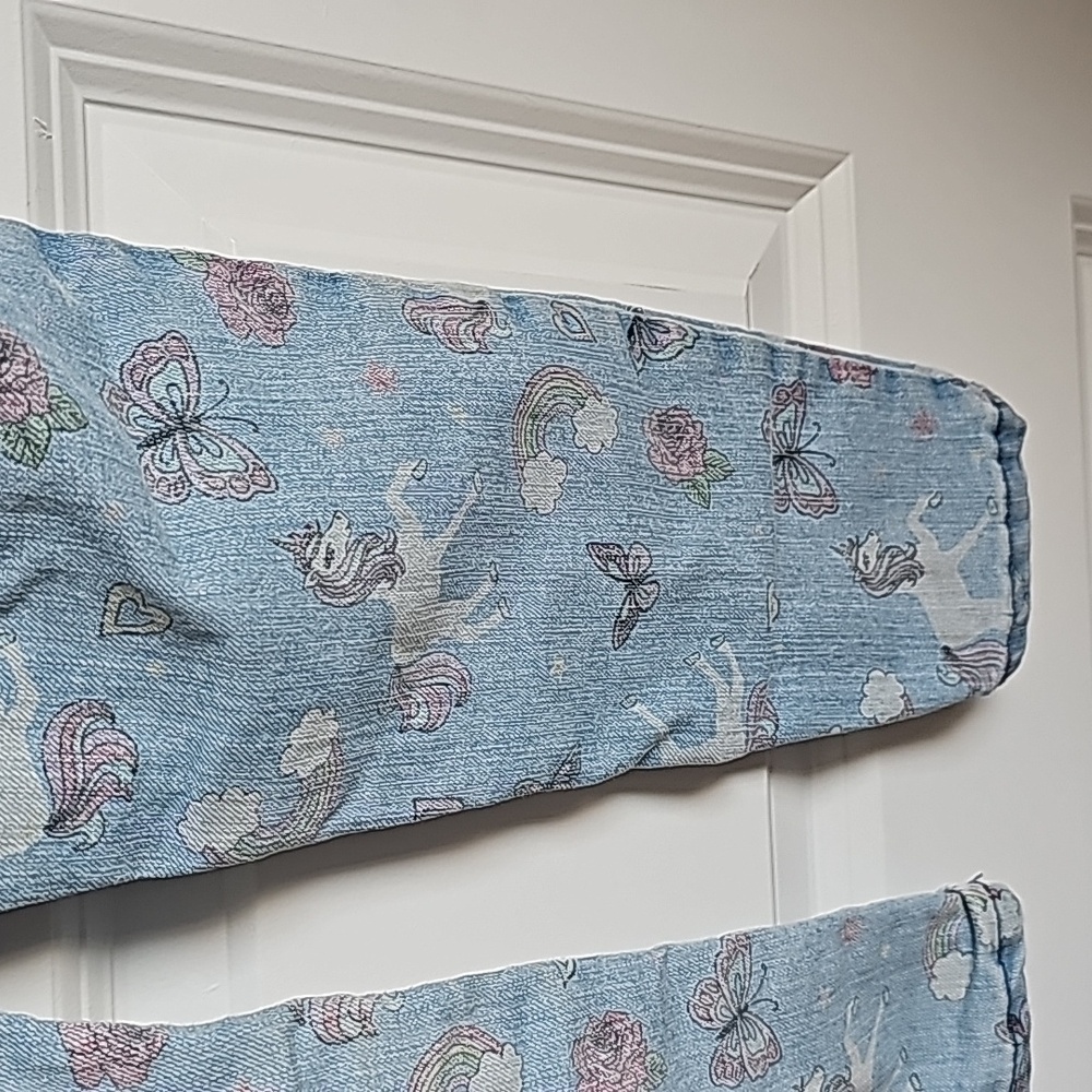 The Children's Place Unicorn Print Stretchy Jean W/ Adjustable Waistband Size 5 - Picture 3 of 7